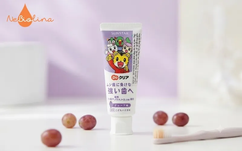 Kem đánh răng Sunstar cho bé (vị dâu/nho)